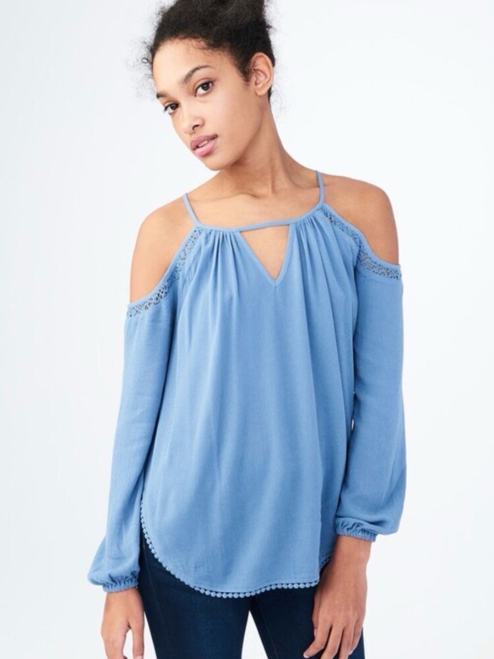 Aéropostale Pristine Condition Long Sleeve Crinkled Cold-Shoulder Top Sz Medium